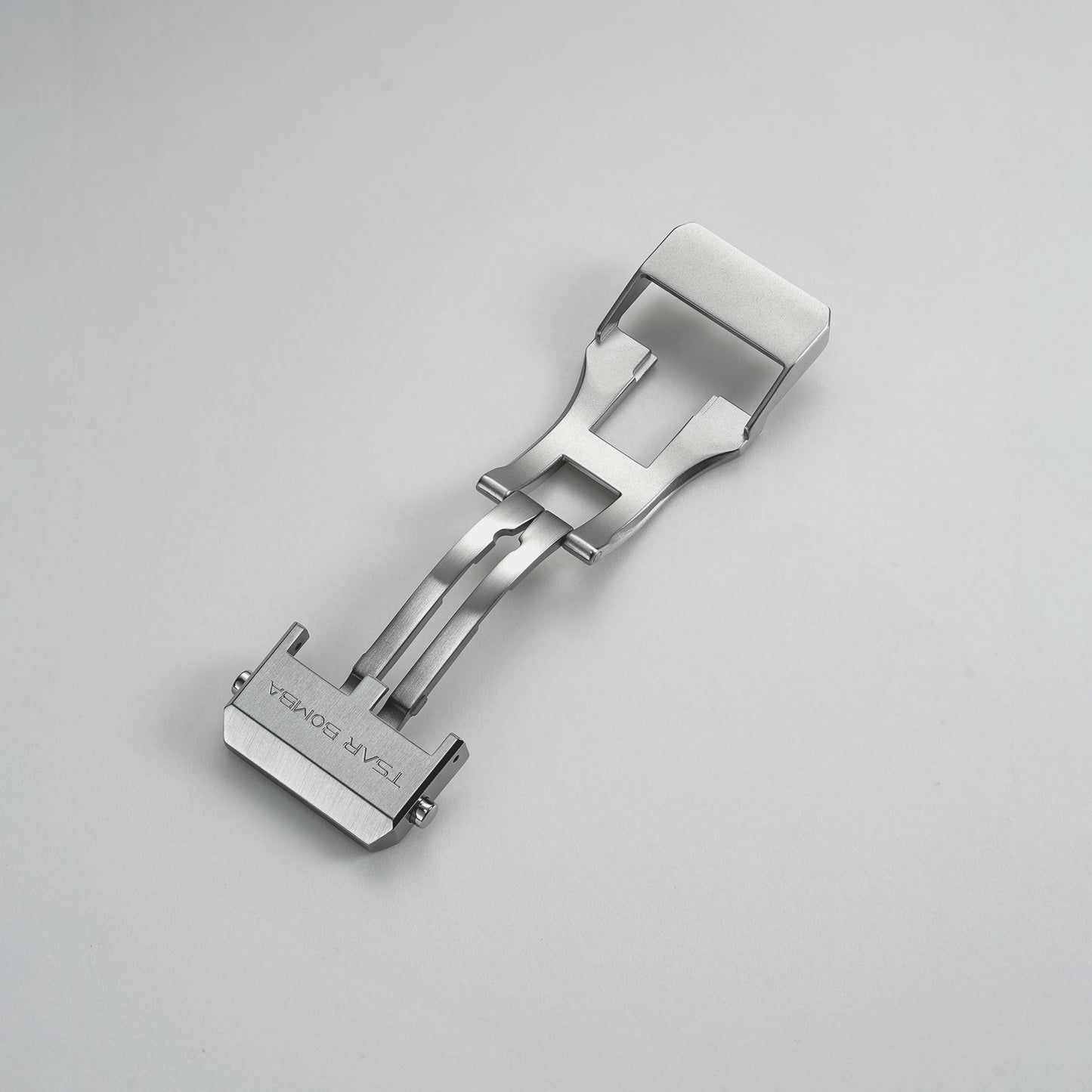 Interchangeable Deployment Buckle